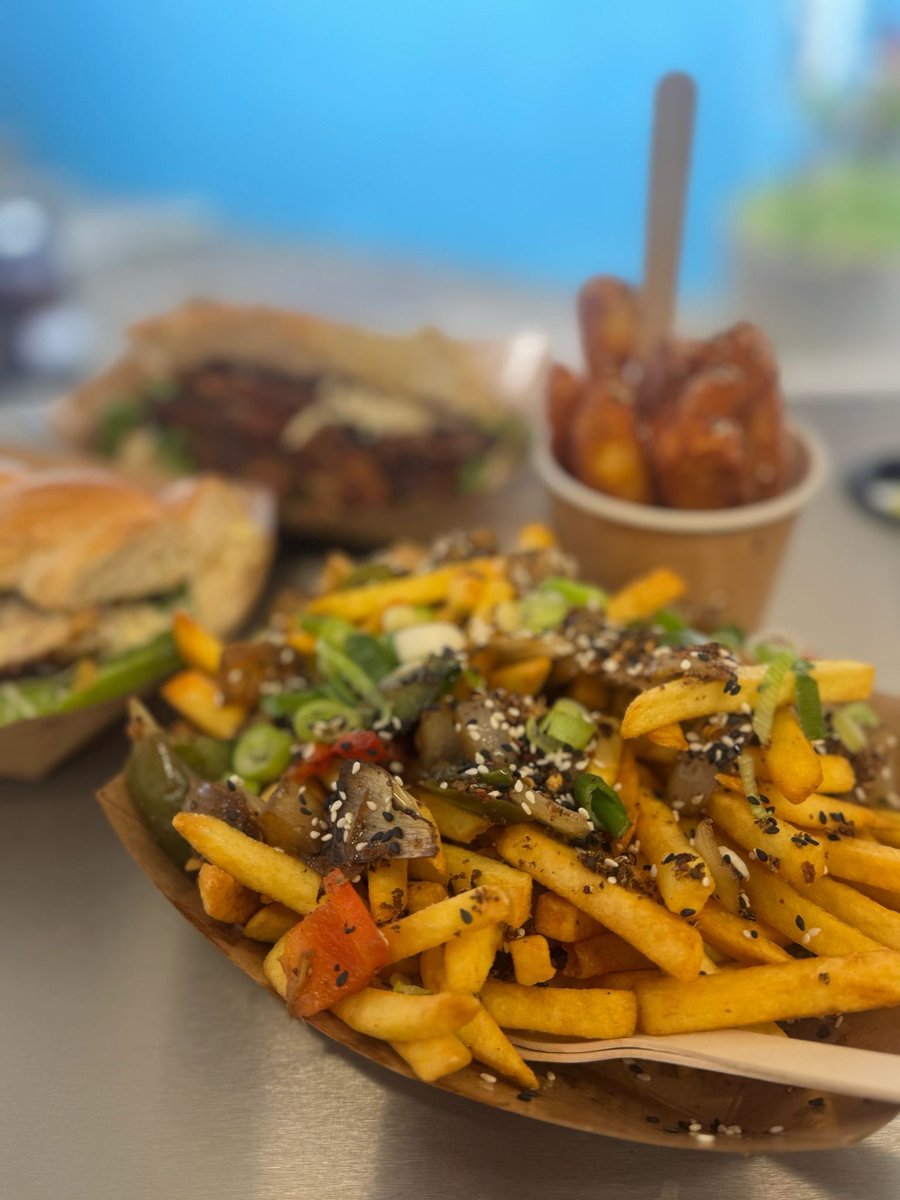 GooseEyeBrewery's tweet image. Tomorrow is our monthly food day! Loaf &amp;amp; Loaded will be with us 12-7pm or until sold out! 🍺