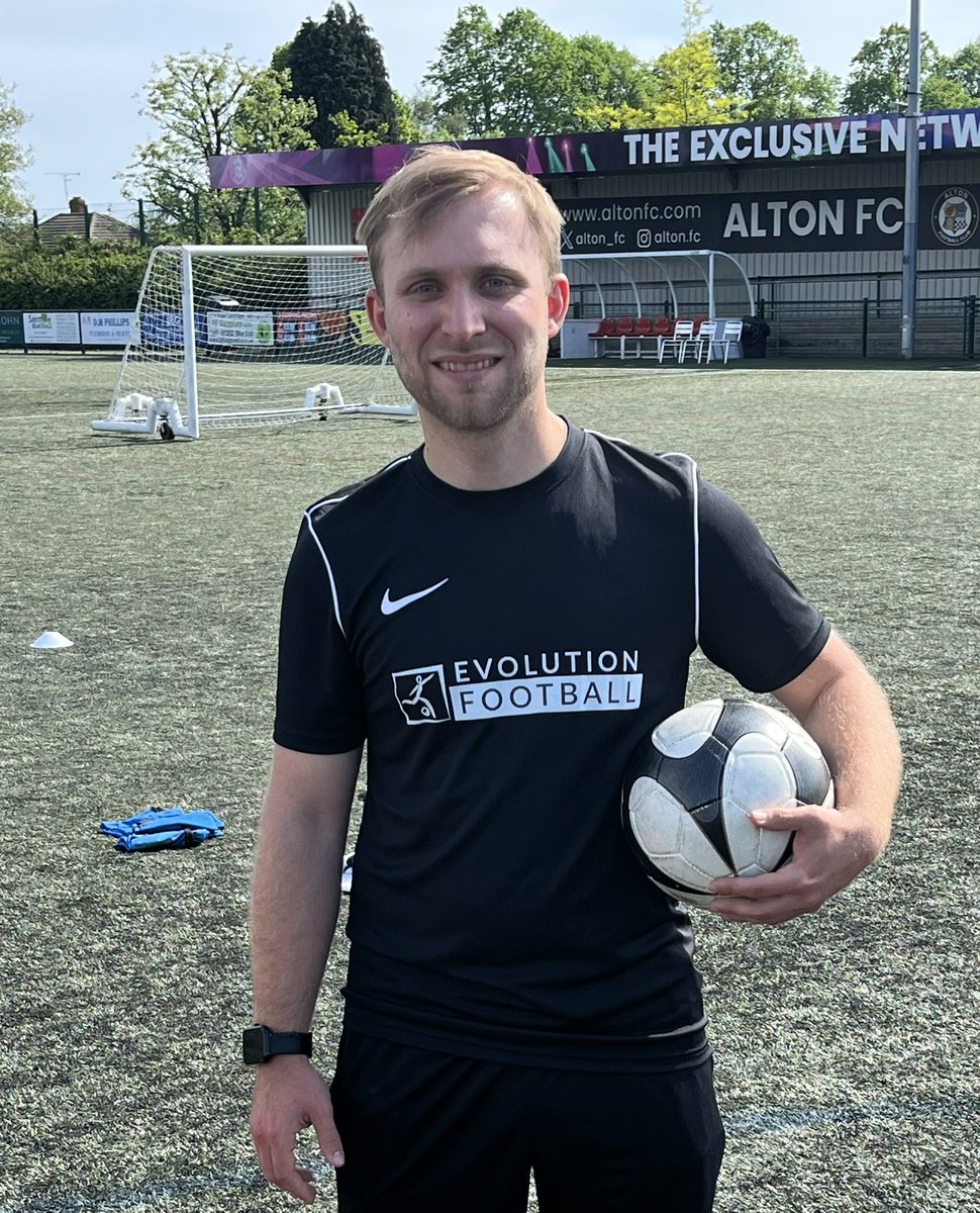 Evolution Football tweet media