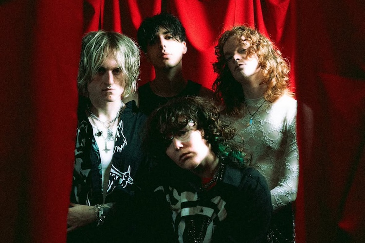 Artio have kickstarted a new era with explosive single ‘Split Soul’.

rocksound.tv/news/artio-ret…