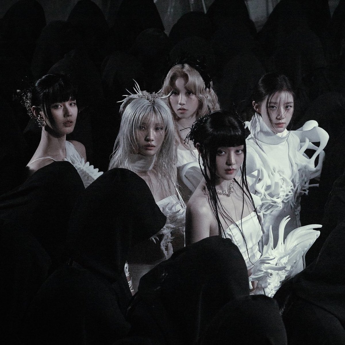 PopBase's tweet image. i-dle has released their special mini-album ‘We are i-dle.’

It features re-recorded versions of all nine past title tracks with the current lineup.