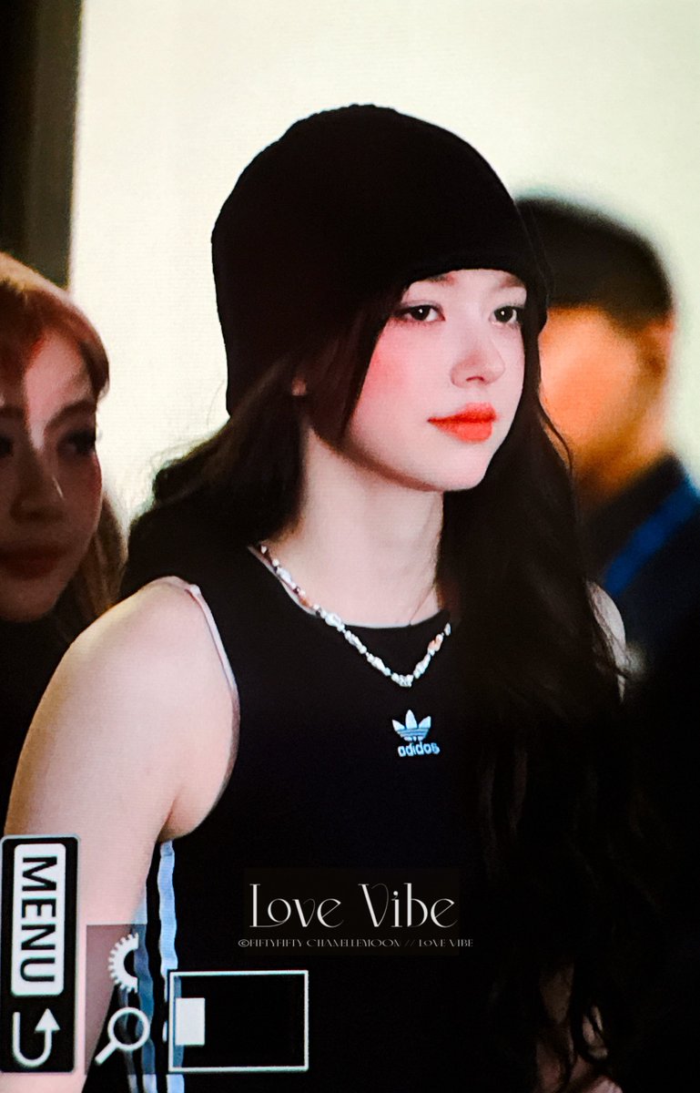 LV_fiftyfifty's tweet photo. 250502
#FIFTYFIFTY #피프티피프티
#CHANELLEMOON #문샤넬 https://t.co/PooPLxVmMw