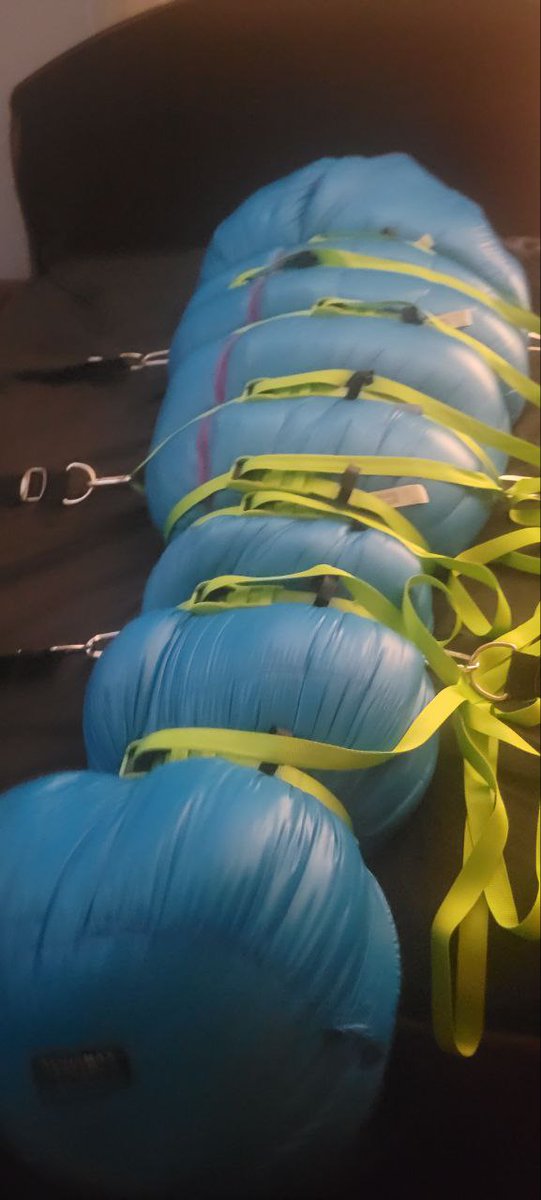 SweatyNDown tweet media