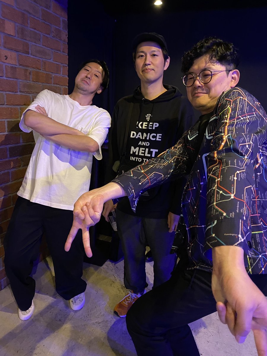 mani_pini's tweet photo. 昨日は約６年ぶりのライブありがとうございました！そしてジュンジくんHAPPY BIRTHDAY🎂 https://t.co/gZOWe9AOli