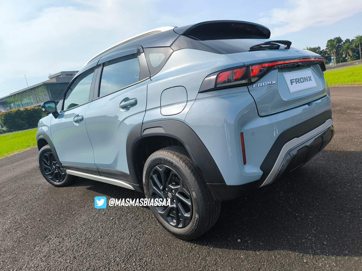 Suzuki Fronx

Inilah yang paling ditunggu tunggu dari pabrikan yang kalo bikin produk tuh overengineered alias pasti bandel &amp; uuuaaaweete pol...

Yak benar, Suzuki Fronx alias Suzuki Grand Vitara versi agak biasa, jadi dijamin cocok nih buat kalian yang pengen beli Vitara tapi