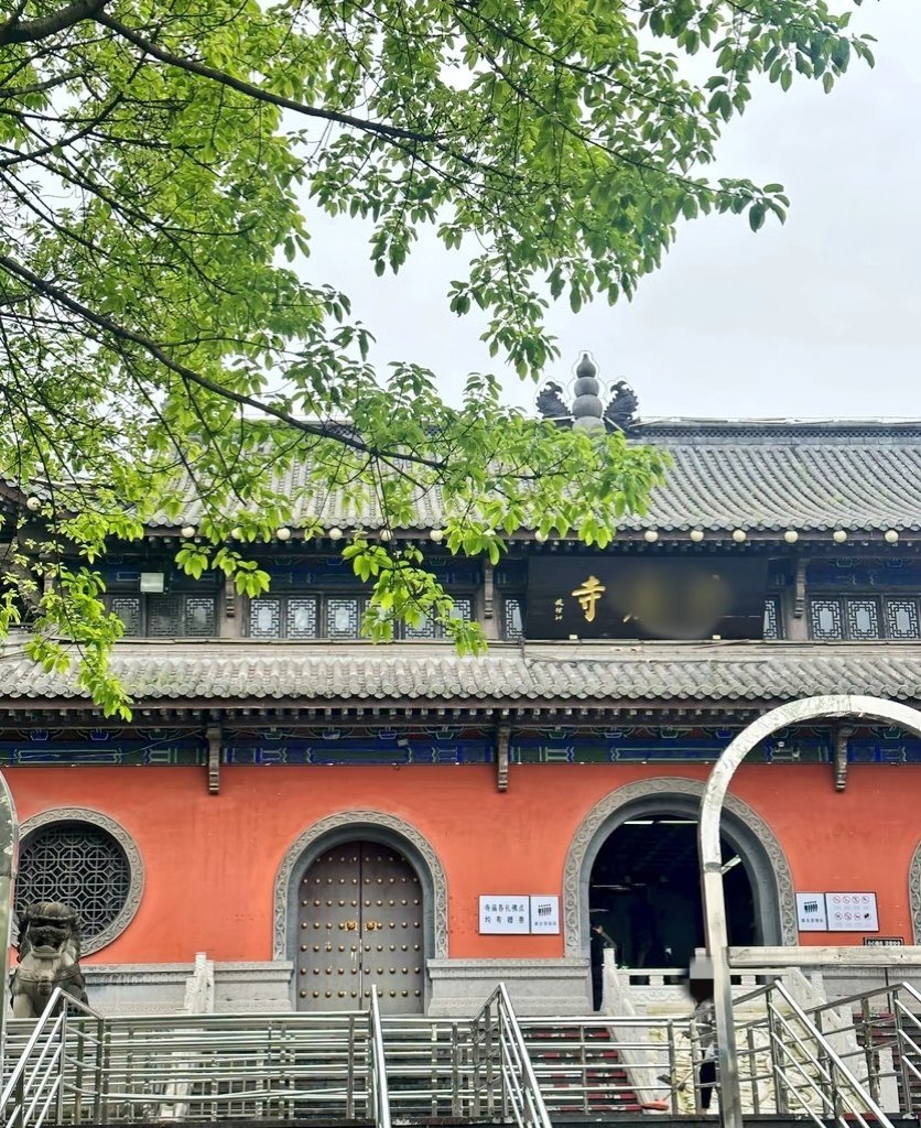 昨晚还在和诫女讨论穿乳环阴环，今天就被朋友拉去体验吃斋拜佛，我这种六根不净的人真是为难佛祖了
#女德 #男尊女卑 #奴婢 #贱婢 #诫女 #女训 #主奴 #夫主 #管教