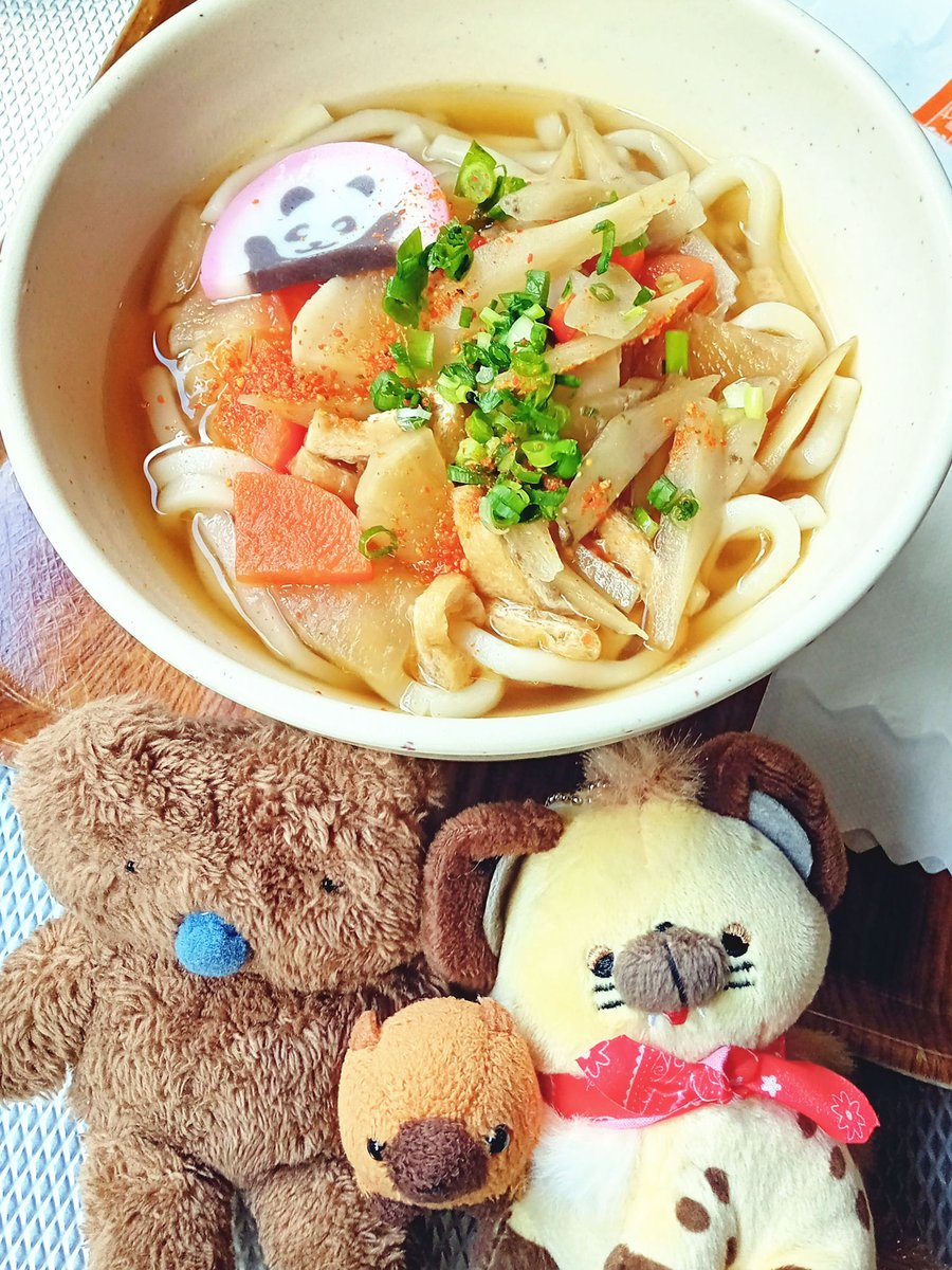 maru2022's tweet image. 赤ちゃんに会ってきたよ🐹おやつはけんちんうどんにしました（おやつ！？）THE STUDY ROOMさんにも伺ってハイエナグッズ入手😊里山フェアには早すぎ、ぎんぺーさん期間には遅すぎ…行く時期を間違えたぜ！コブシくんは会えず😇モトモトには会えた
#コビトマングース 
#上野動物園 #mongoose 
📷202504