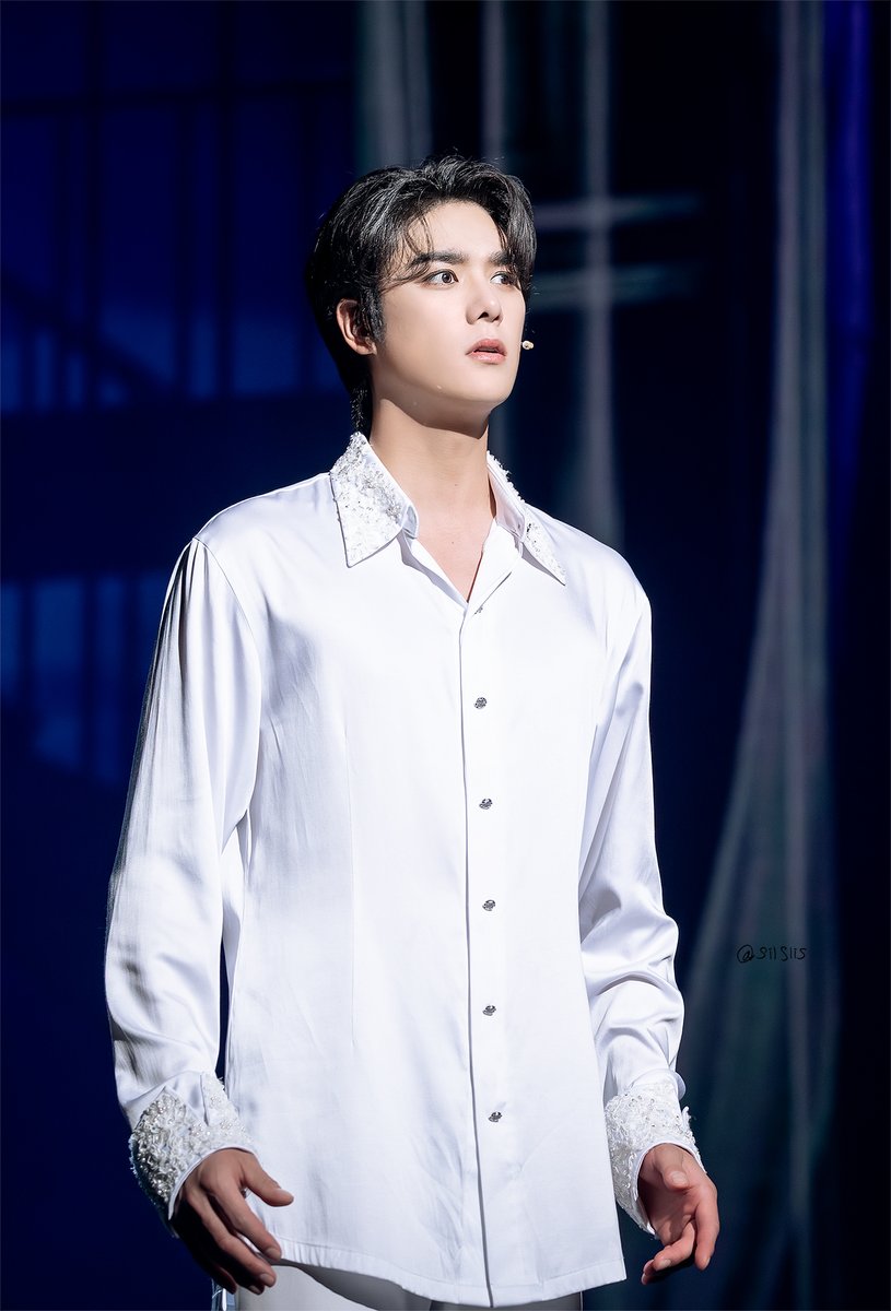 2025. 5. 1. 도리안 그레이 스페셜 커튼콜 '아름답게 멈춰버린 나'
윤소호 도리안

이 알 수 없는 슬픔의 이유는
무엇일까

#윤소호 #도리안그레이