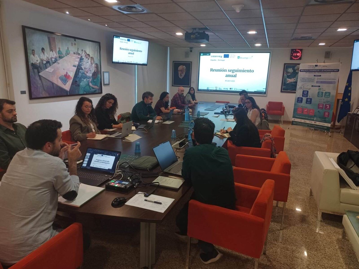 FundeSalud (@fundesalud_ex) on Twitter photo Nuestro equipo ha participado en la reunión presencial del proyecto europeo <a href="/poctep/">Interreg España-Portugal</a> #BioImpACE, centrado en impulsar el conocimiento científico en técnicas de #bioimpresión aplicadas a la #salud 💊📈
🌐 Un encuentro clave para fortalecer alianzas internacionales 🤝 entre 🇪🇸 y 🇵🇹 Nuestro equipo ha participado en la reunión presencial del proyecto europeo <a href="/poctep/">Interreg España-Portugal</a> #BioImpACE, centrado en impulsar el conocimiento científico en técnicas de #bioimpresión aplicadas a la #salud 💊📈
🌐 Un encuentro clave para fortalecer alianzas internacionales 🤝 entre 🇪🇸 y 🇵🇹