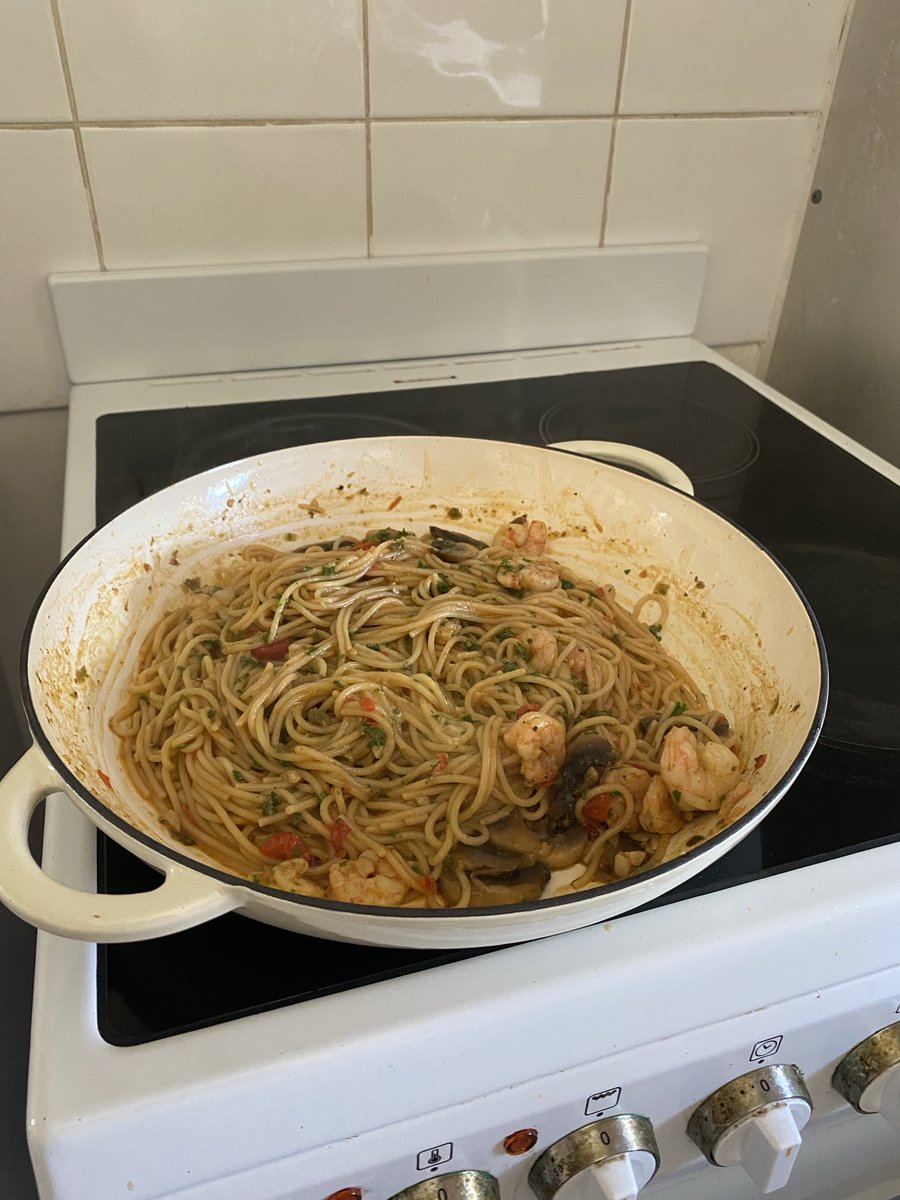 EllaCoo55777104's tweet photo. Pasta for dinner and hope like hell democracy prevails in tomorrow’s fed election
Have a drink 🥃 folks and chill 🌺🌹
#Austvotes
#election2025 https://t.co/ZIxU7hcsUV