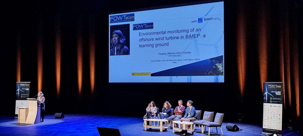BiMEPek #FOWT (Floating Offshore Wind Turbines) 2025 kongresuan parte hartu du, Bresten, Frantzian. Saitec-eko DemoSATH plataforma eoliko flotatzailearen ingurumen-zaintzari buruzko lanak aurkeztu zituen Laura Zubiate ingurumen- eta metozeano-adituak.