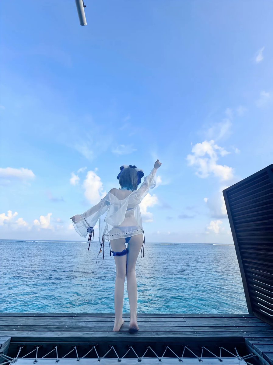 夏天就要拍泳装！ https://t.co/5qxDrMQevt