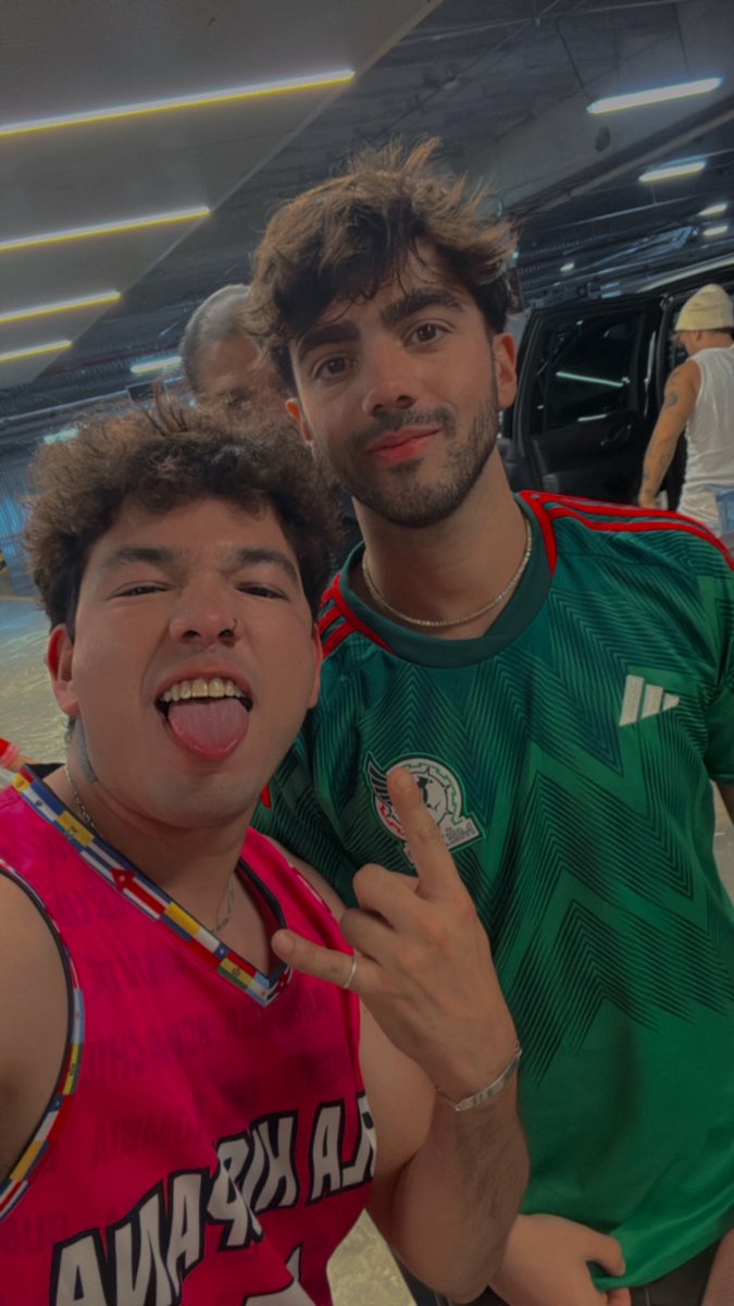 🤘🏼 MONTERREY 🤘🏼
<a href="/fedevigevani/">fede</a>