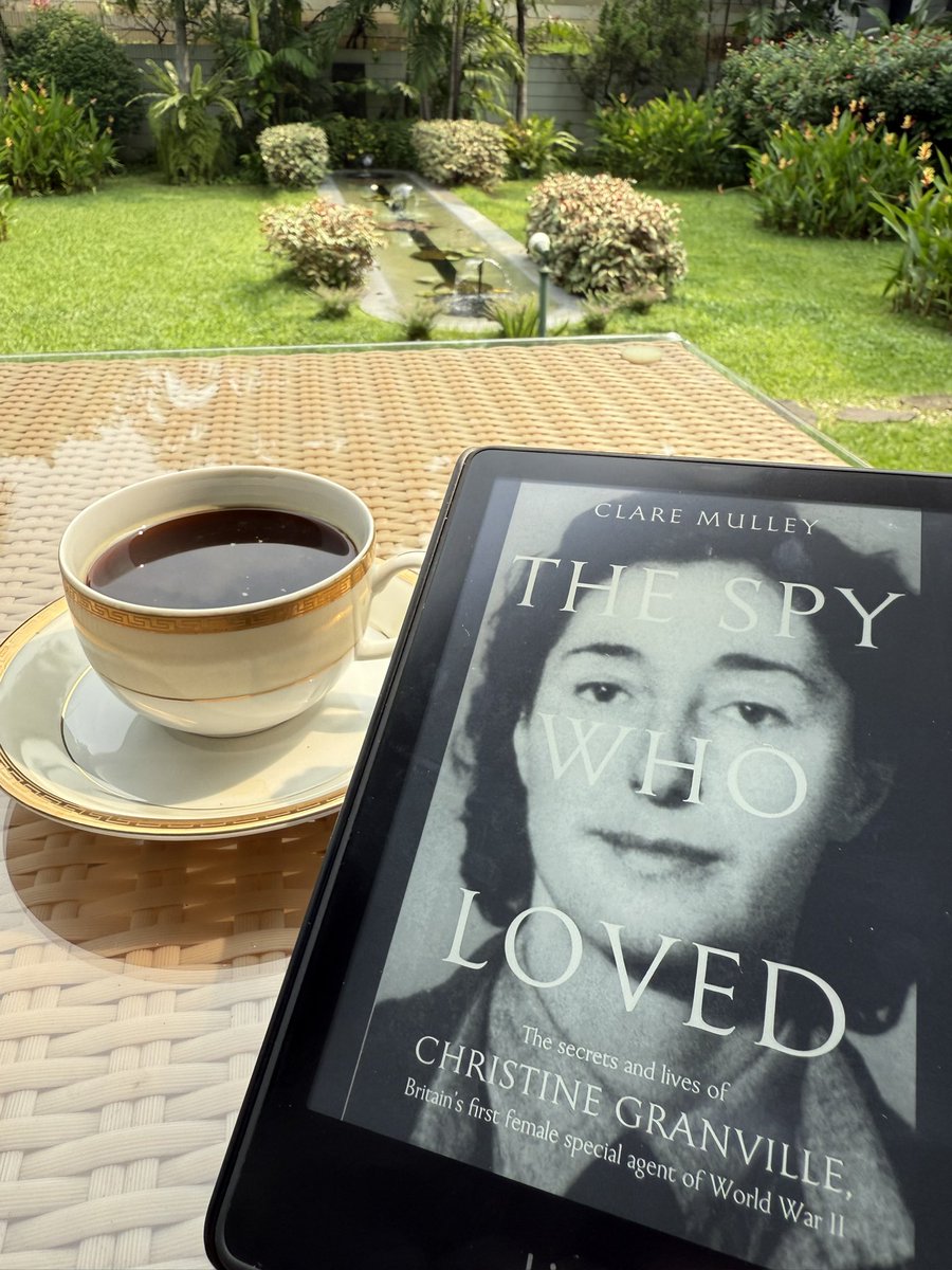 ☕️📚An ideał free afternoon: savoring 🇮🇩 coffee while immersed in the life of Krystyna Skarbek - the Polish countess (b. May 1, 1908), who became Churchill’s favorite spy. 
Known as Christine Granville, she was Britain’s first and longest serving female special agent during WWII.