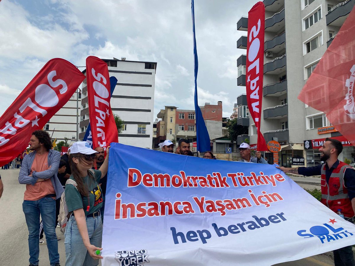 İnsanca yaşanacak, demokratik bir ülkeyi hep beraber kuracağız. 
#1MAYIS
