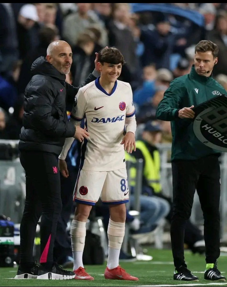 Chelsea FC’s third youngest ever player. Straight out of SW London Reggie Walsh! From pre Academy to 1st team. As a scout we can only hope they keep pushing every season! <a href="/ChelseaFC/">Chelsea FC</a> <a href="/chelseayouth/">Chelsea Youth</a> #reggiewalsh #stevegalescout #sgsoccerschool