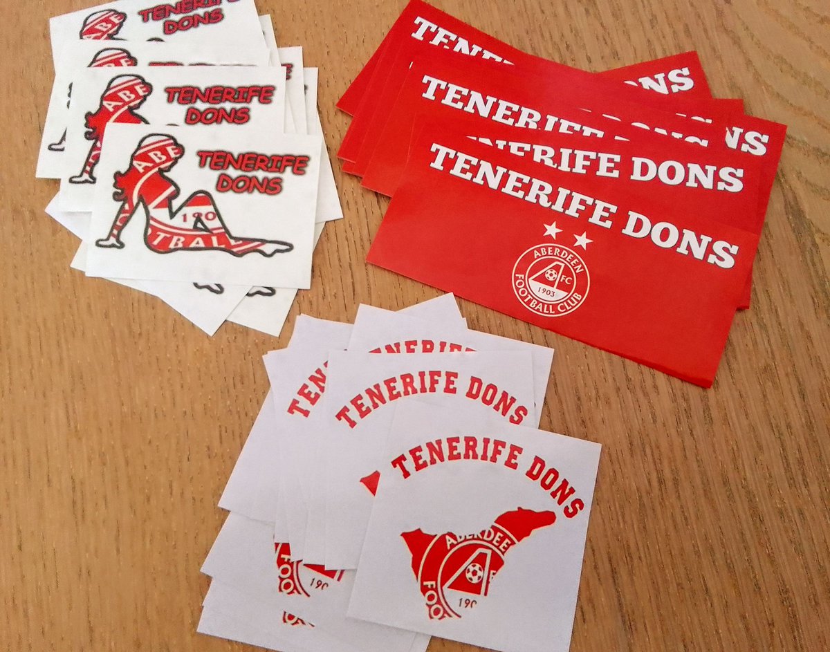 dons_club's tweet photo. Join us in The Victory Bar for another massive game tomorrow, 3pm ko.
From 2pm we'll do a raffle, cash prize sweeper, stickers, sausage rolls and sunshine.
😎🔴⚪♥️🍺⚽☀️ https://t.co/KO7qRg3rnE