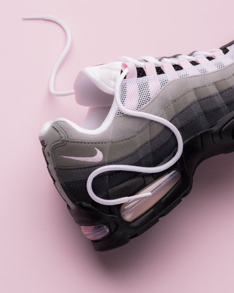 CaminoTV's tweet photo. Une AM95 rose, tout ce qu'on voulait pour ce printemps 

Lien affilié : https://t.co/KbmF0ZcHDS (190€) https://t.co/95Bf9bS6Rt