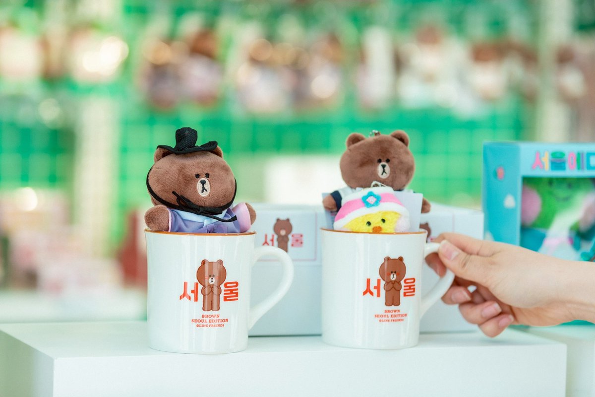 LINE FRIENDS tweet media