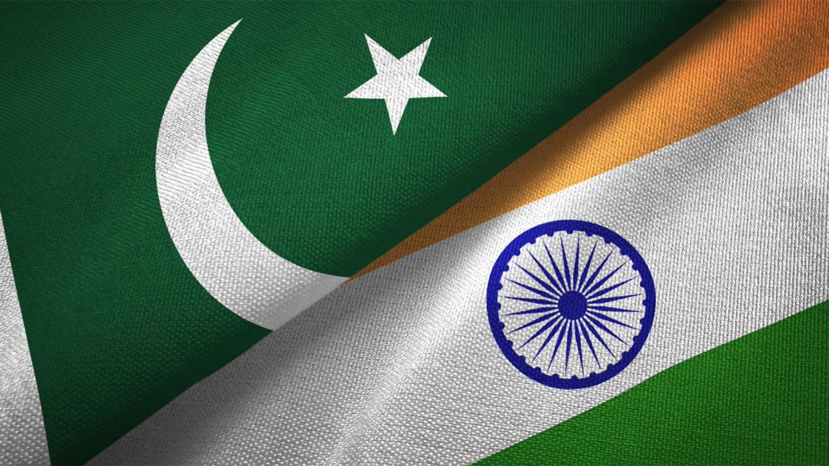 Pakistan yönetimindeki Keşmir, Hindistan ile fiili sınıra yakın bölgelerde yaşayan sakinleri yiyecek stoklamaya çağırdı.

#Pakistan #IndiaPakistanWar