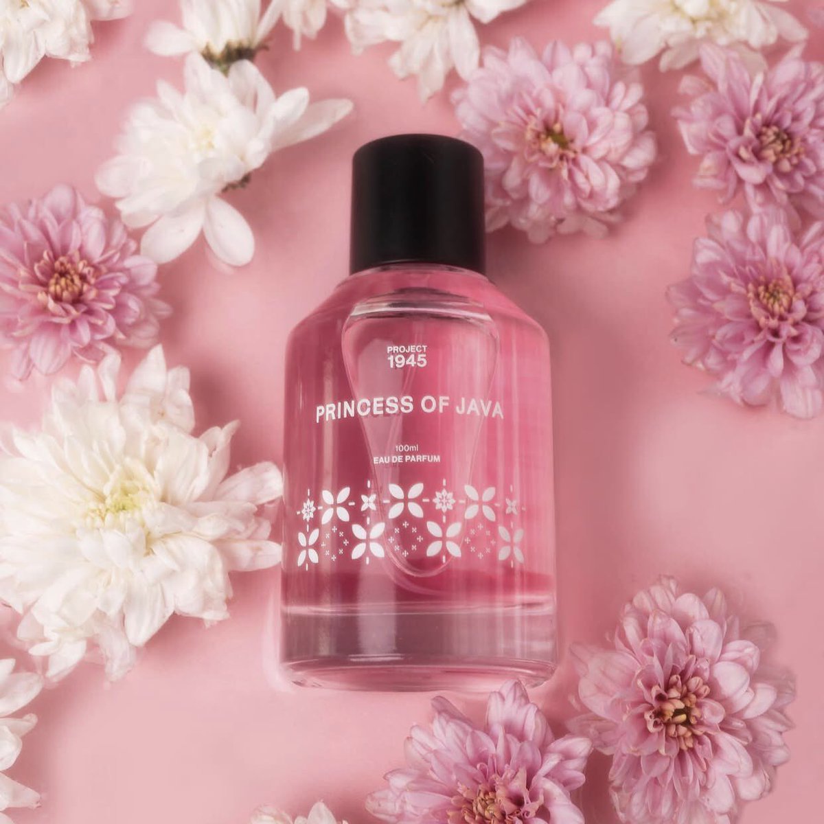 temen-temen udah pada tau belum?

✨ Princess of Java sekarang punya Hair &amp; Body Mist yang wanginya… 
NGGA KALAH SEMERBAK sama EDP-nya! 💐