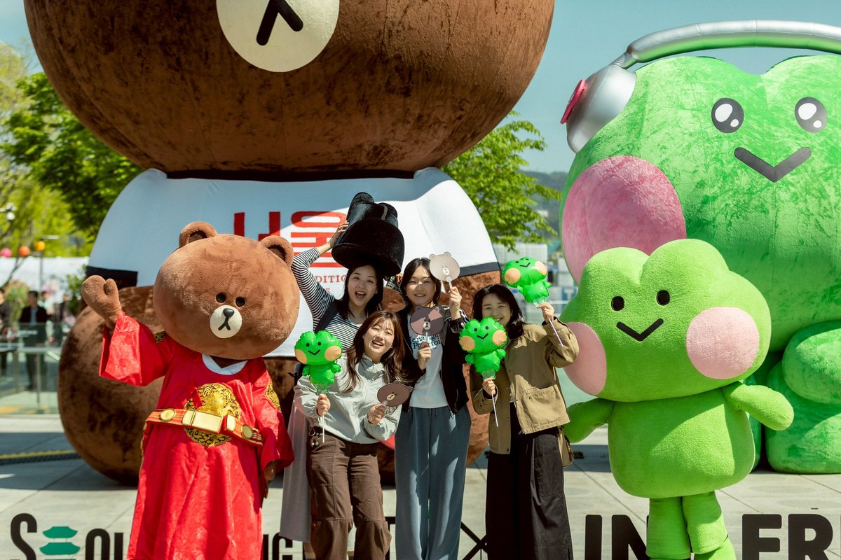 LINE FRIENDS tweet media