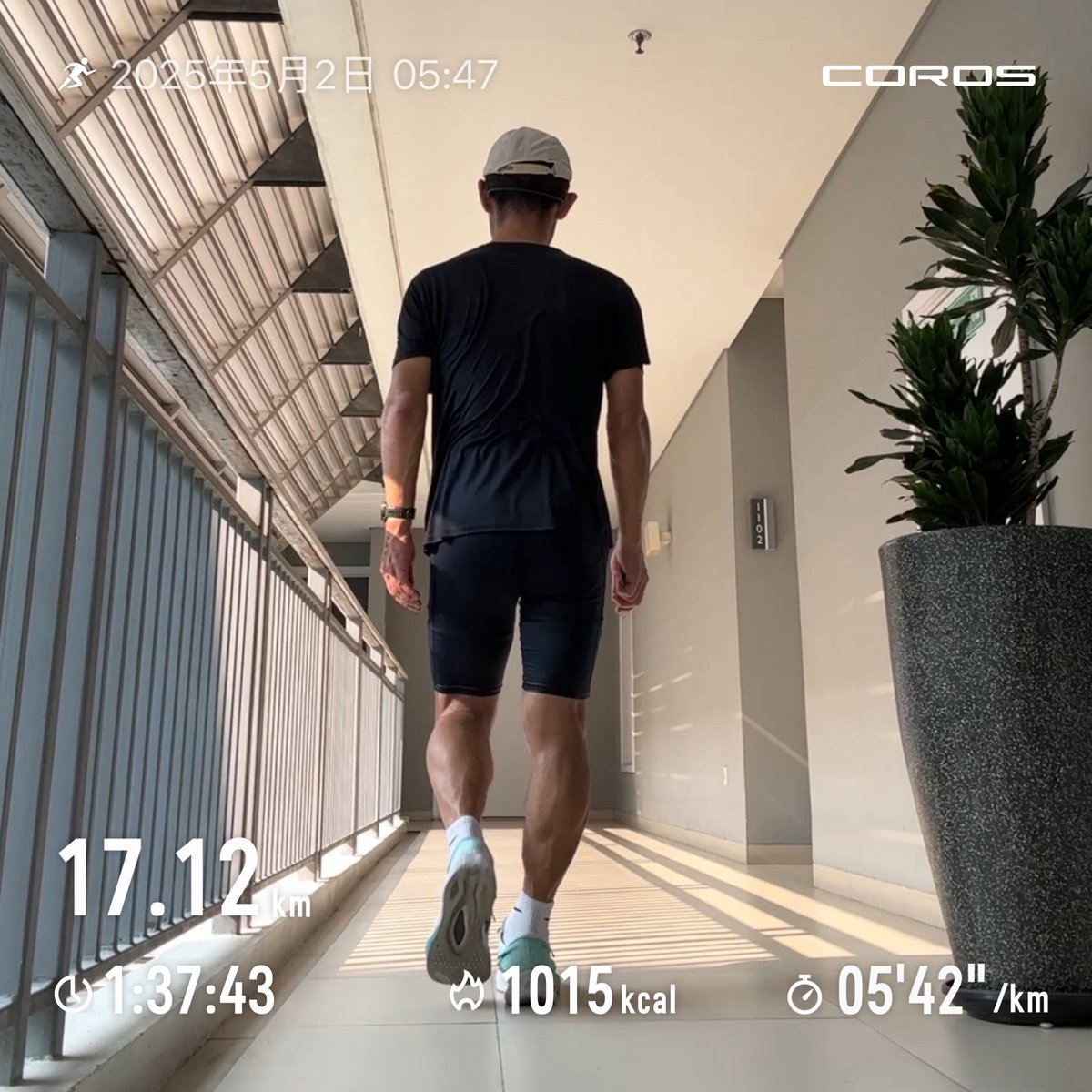freesnow7650's tweet photo. インドネシア赴任1ヶ月

ランは腸脛靭帯炎発症後は様子見ランを継続中😂

休日昼間はチャリで片道1時間圏内を徘徊するのが習慣化。今日は最�����のアウトレットモールへ。

ネットバンクも使えるようになり早速試す、こりゃ便利過ぎだわ😊

#インドネシア生活 https://t.co/bBhZISo0WA