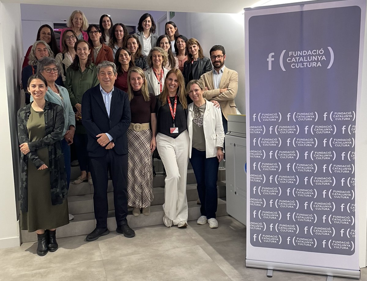 fcatcultura's tweet image. 👥Aquesta setmana ens hem reunit amb #dircoms d&apos;empreses del Patronat, del Consell de Mecenatge i d&apos;entitats col·laboradores de la Fundació per compartir estratègies i reforçar sinergies.
🤝Quan la comunicació és col·laborativa, l’impacte es multiplica🚀

#RSC #aliances #aliances