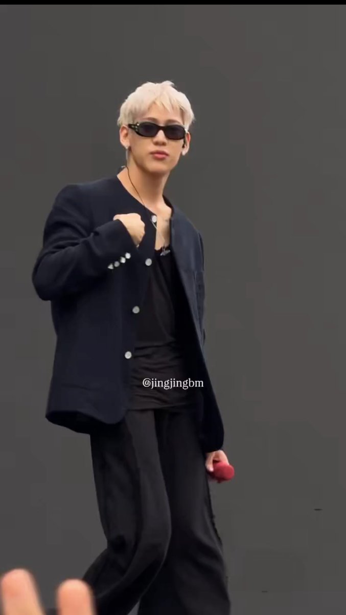 whatdayistobam's tweet photo. นายแบบท่านนึง 🥹

#GOT7_NESTFESTinBKK_Day1
#BamBam https://t.co/Xy5Je3fPce
