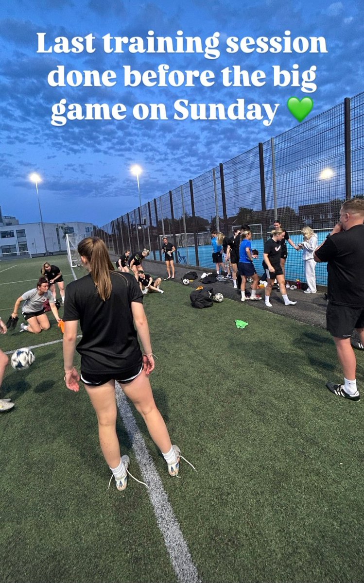 rockettes_wfc's tweet image. The Rockettes were in training in preparation for the BIG GAME on Sunday 4-May away to Aylesford this weekend. Kick off at 3:30pm.

Featuring @penalty_pete on Rocks Radio for full commentary for the first time ever shortly before kick off at: mixlr.com/rocksradio