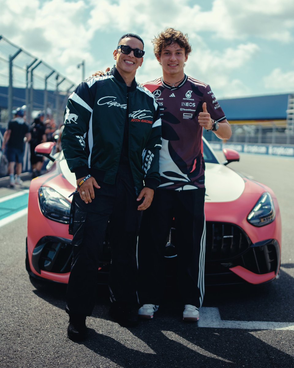 MercedesAMGF1's tweet photo. Welcoming the King of Reggaeton to the family, Daddy Yankee 👋 https://t.co/Lqf2nt2EzB
