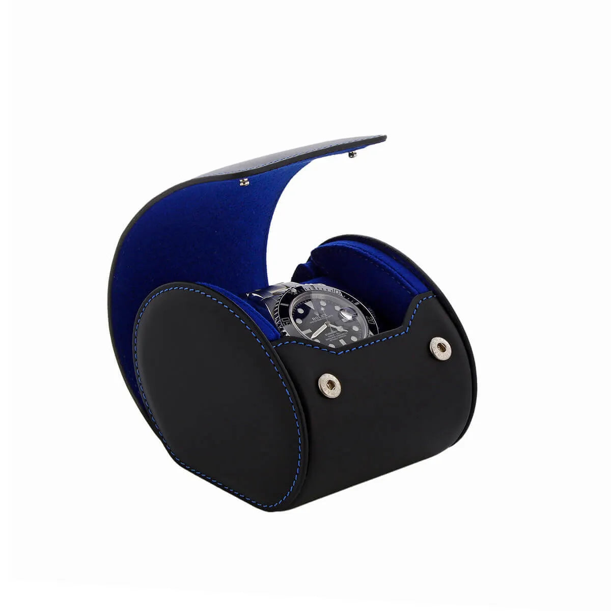 aevitas_uk's tweet image. Discover the elegance of our Single Watch Roll Case in Premium Black Nappa Leather with Blue Lining. Priced at £119.95, it's the perfect blend of style and protection for your timepiece. #AevitasUK #WatchCase aevitas-uk.co.uk/products/singl…