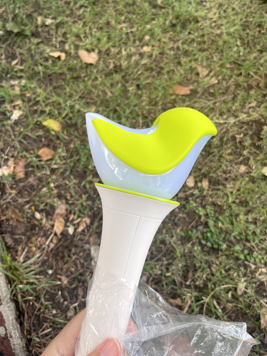 Little P🦋 tweet media