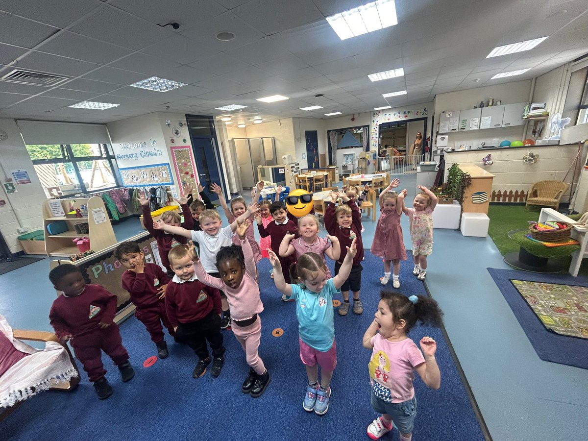 Miss Goldsmith (@missgoldsmithml) on Twitter photo Today we’re learning about TEACHERS 👩🏼🏫
What better place to learn about how our teachers help us than in our school 🏫
Today we will take turns in the role of a teacher and a student - seeing what we can teach one another 🤩 <a href="/MabLanePri/">Mab Lane Primary Sch</a> Today we’re learning about TEACHERS 👩🏼🏫
What better place to learn about how our teachers help us than in our school 🏫
Today we will take turns in the role of a teacher and a student - seeing what we can teach one another 🤩 <a href="/MabLanePri/">Mab Lane Primary Sch</a>