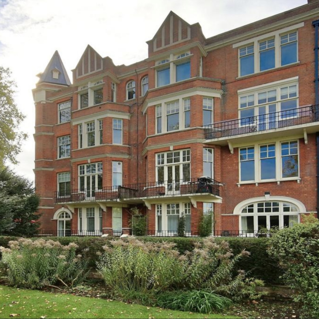 Louise Candlish #ANeighboursGuideToMurder tweet media