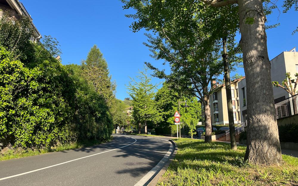 Apirileko osoko bilkuran hiri barneko autobus zerbitzuaren kontratazio  espedientearen proposamena onartu, eta aurki, esleipen prozesua  zabalduko dute.

#Hondarribia
bidasoa.hitza.eus/2025/05/02/hir…