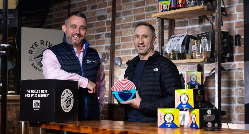 The wind from Kerry is making beer in Kildare - Rye River Brewing Company secures renewable electricity from County Kerry Wind Farm
#irish #business #beer #craftbeers #renewableenergy #energy <a href="/ryeriverbrewing/">Rye River Brewing Co.</a> <a href="/Pinergy/">Pinergy</a> 
thinkbusiness.ie/articles/rye-r…