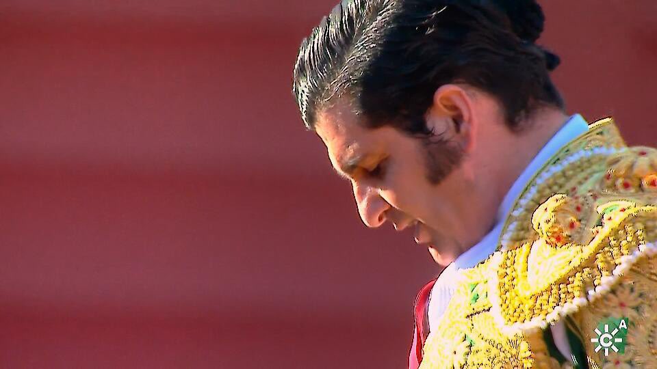 LÍDERES ABSOLUTo 
GRAN 19.1%  de cuota pantalla.
314000 espectad.de media.
Hasta 725000 espect. acumulados.

📱 en <a href="/canalsurmas/">CanalSur Más</a> + 200000 visualiz
 en YouTube  + 127000 

+ 1 millón de espect.
La previa 15.1% y 226mil
Pico Oro del 26% el 4* toro. <a href="/canalsur/">CanalSur</a> <a href="/tpt_tv/">Toros Para Todos</a>