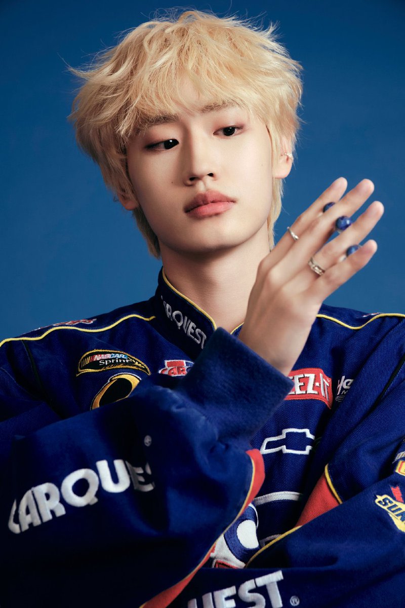 pwlzaking's tweet photo. หล่อมากกกกก

#AK_HITCMusicFestival https://t.co/VugU0RmsVp