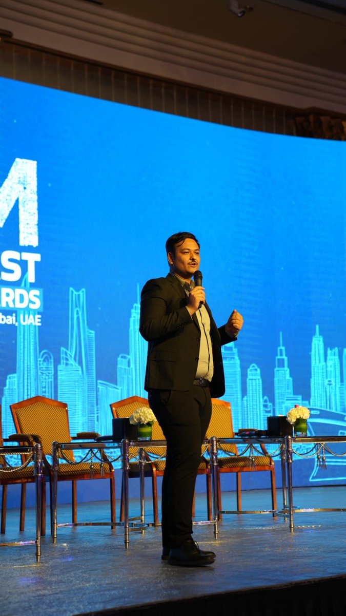 Logisticshakti's tweet image. A powerful keynote session by Mr. Pranav Kumar Sonthalia, Director of Pranik Logistics Limited, captivated the audience at the #SCMConclave.

He shared deep insights on the evolving landscape of logistics and the path to building resilient supply chains

#SCMMiddleEast