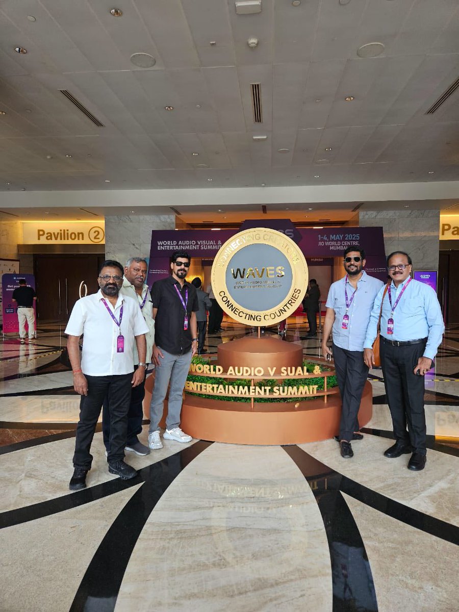 vhouseofficial's tweet photo. #WAVESummit at Mumbai https://t.co/CUbr40dJaF