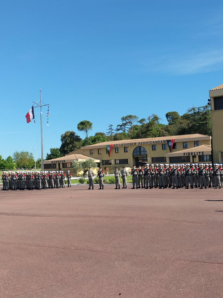 ClaireMarc89's tweet photo. 30 avril, #Camerone2025
@4RE_CDC #162Ans
#RKB #3CEV #DécretsNaturalisation
#RéserveCitoyenne4RE
#Castelnaudary https://t.co/5VESuREibm