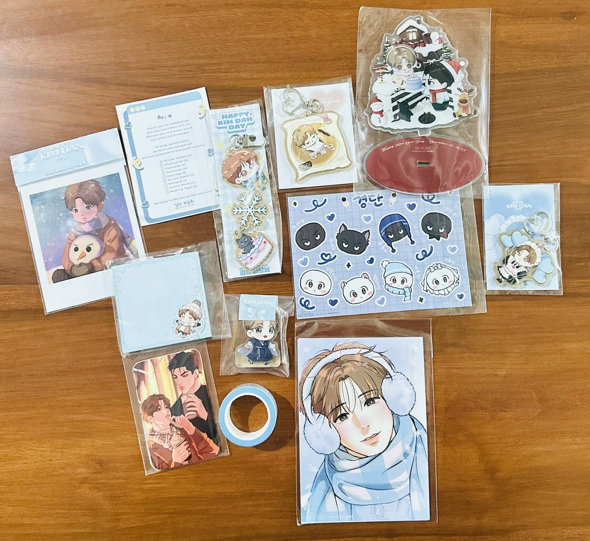 Finally I have received the gifts. This is really cute 🥹🥹
Thank you so much for the hard work of the team 🩵🩵 <a href="/KimDanDay1226/">HAPPY KIM DAN DAY</a>