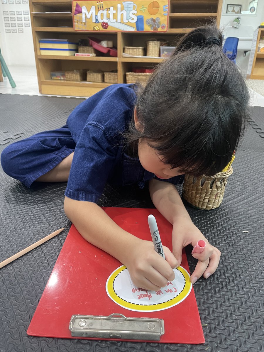 sassamakee's tweet image. 🎉 This week in Year 2, we explored voting, freedom of choice &amp;amp; pupil voice! 🗳️💬 Learners shared brilliant ideas—from alien lessons 👽 to an ice cream role play 🍦—and set their own targets. We’re so proud of their imagination &amp;amp; independence! 🌟 #PupilVoice #Year2Learning