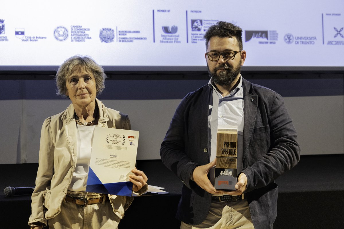 Trento Film Festival (@trentofestival) on Twitter photo Il 𝐏𝐫𝐞𝐦𝐢𝐨 𝐃𝐨𝐥𝐨𝐦𝐢𝐭𝐢 𝐏𝐚𝐭𝐫𝐢𝐦𝐨𝐧𝐢𝐨 𝐌𝐨𝐧𝐝𝐢𝐚𝐥𝐞 istituito da <a href="/DolomitesUNESCO/">Dolomites UNESCO</a> e #SAT per premiare il miglior film che documenta la consapevolezza delle comunità rispetto ai valori universali UNESCO è andato a MUYERES di Marta Lallana (Spagna / 2023 / 77') Il 𝐏𝐫𝐞𝐦𝐢𝐨 𝐃𝐨𝐥𝐨𝐦𝐢𝐭𝐢 𝐏𝐚𝐭𝐫𝐢𝐦𝐨𝐧𝐢𝐨 𝐌𝐨𝐧𝐝𝐢𝐚𝐥𝐞 istituito da <a href="/DolomitesUNESCO/">Dolomites UNESCO</a> e #SAT per premiare il miglior film che documenta la consapevolezza delle comunità rispetto ai valori universali UNESCO è andato a MUYERES di Marta Lallana (Spagna / 2023 / 77')