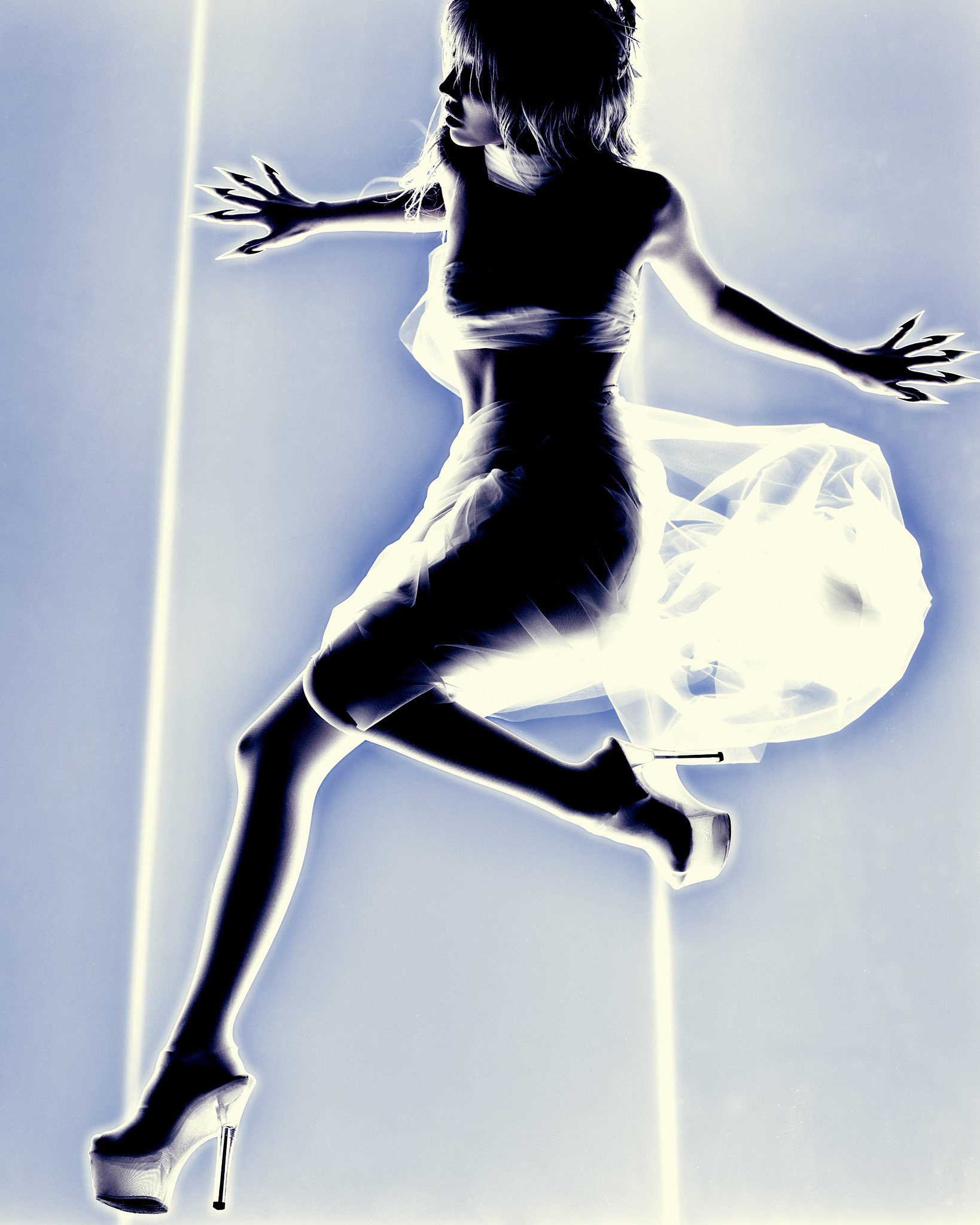 Gp7rqY6bEAAr4RY?format=jpg&name=large