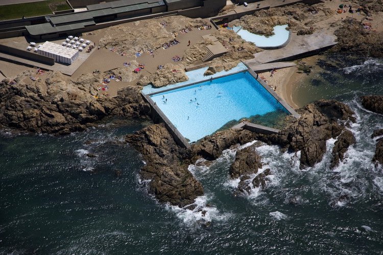 gomezdetejada's tweet photo. Piscina de Leça da Palmeira, Matosinhos, Oporto (Portugal).  Álvaro Siza, 1961-66. https://t.co/pRVSIVJTLf