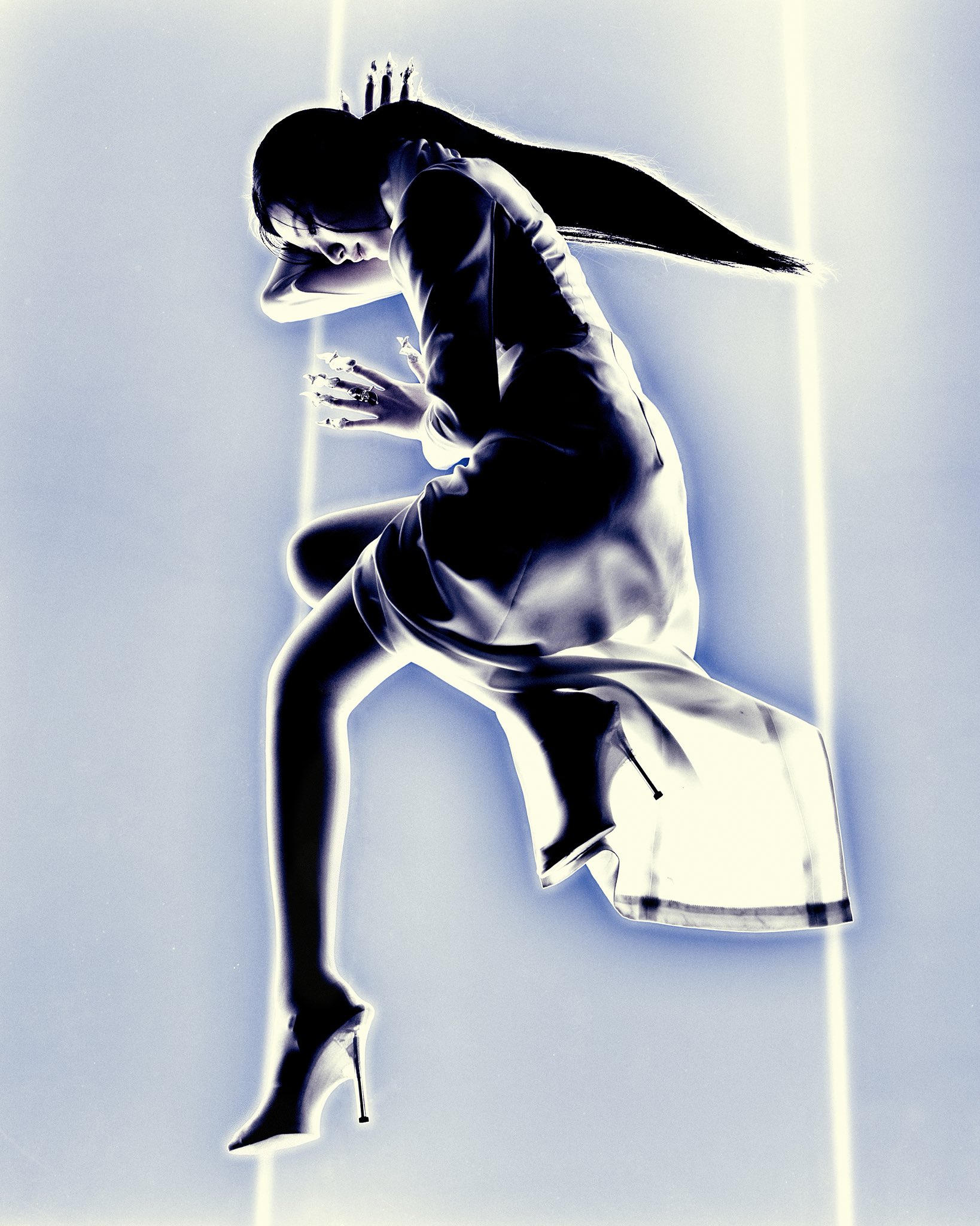 Gp7sIeHawAAOyj-?format=jpg&name=large