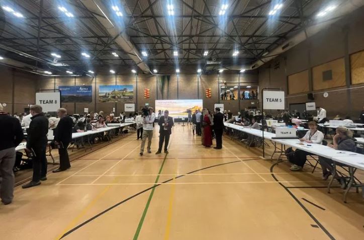 Helen Dalby (@helendalby) on Twitter photo North Tyneside has a new Labour Mayor, while the Conservatives won most seats in Northumberland's local elections, with Durham still to declare - updates from the <a href="/ChronicleLive/">The Chronicle</a> team across the North East chroniclelive.co.uk/news/north-eas⦠North Tyneside has a new Labour Mayor, while the Conservatives won most seats in Northumberland's local elections, with Durham still to declare - updates from the <a href="/ChronicleLive/">The Chronicle</a> team across the North East chroniclelive.co.uk/news/north-easā¦