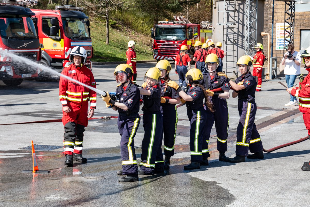 National Fire Chiefs Council (@nfcc_firechiefs) on Twitter photo Fire Cadets from <a href="/HantsIOW_fire/">Hampshire & Isle of Wight Fire & Rescue Service</a> <a href="/LondonFire/">London Fire Brigade</a> <a href="/ECFRS/">Essex Fire Service</a> will be representing <a href="/UKFireCadets/">🚒UK Fire Cadets 🚒</a> at the #VEDay #VEDay80 celebrations in London on Monday. <a href="/NFCC_FireChiefs/">National Fire Chiefs Council</a> is extremely proud of the difference all Cadets make through their volunteering & charity initiatives in our communities Fire Cadets from <a href="/HantsIOW_fire/">Hampshire & Isle of Wight Fire & Rescue Service</a> <a href="/LondonFire/">London Fire Brigade</a> <a href="/ECFRS/">Essex Fire Service</a> will be representing <a href="/UKFireCadets/">🚒UK Fire Cadets 🚒</a> at the #VEDay #VEDay80 celebrations in London on Monday. <a href="/NFCC_FireChiefs/">National Fire Chiefs Council</a> is extremely proud of the difference all Cadets make through their volunteering & charity initiatives in our communities