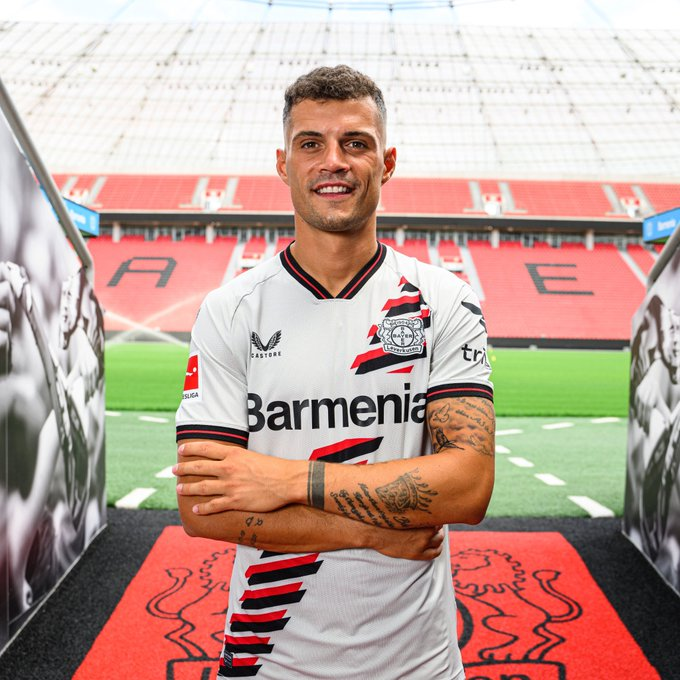 Galatasaray, Granit Xhaka'nın menajerini İstanbul'a çağırdı. (Fanatik)